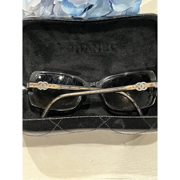 CHANEL Sunglasses 5218 tortoise shell brown gray with black‎ Chanel case - Picture 1 of 12